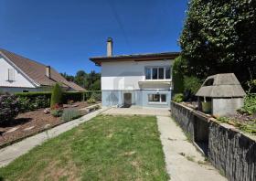 Apartamento en planta baja en alquiler en Hauterive, Suiza