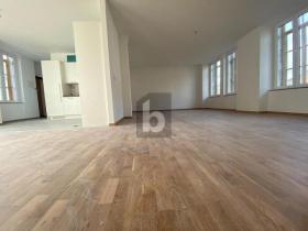 apartamento andar à venda em Vallorbe, Suíça