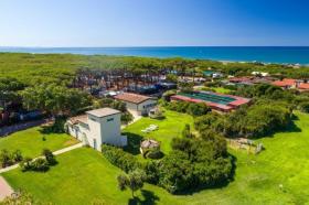 Nyaraló kiadó a oldalon. Montalto di Castro, Olaszország Nyaraló kiadó a oldalon. Montalto di Castro, Olaszország