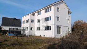 Casa multifamiliar à venda em Lehrte, Alemanha