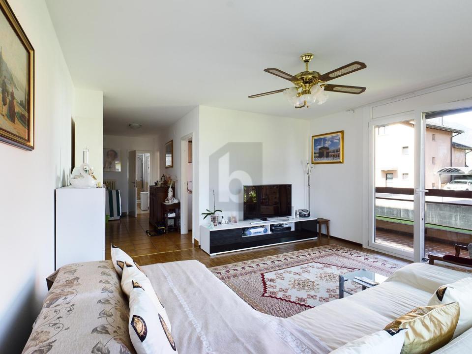 Floor Apartment for sale in Cadenazzo, Switzerland