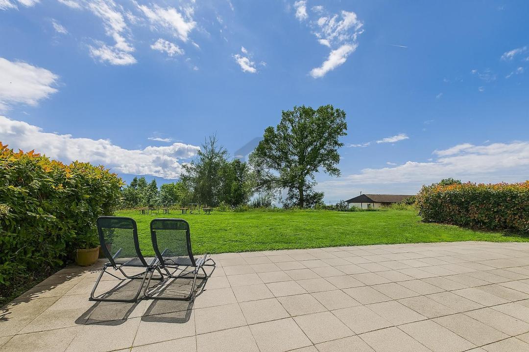 Floor Apartment for sale in Saint-Légier-La Chiésaz, Switzerland