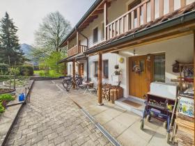 Reihenmittelhaus zu verkaufen in Meiringen, Schweiz
