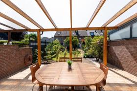 Reihenmittelhaus zu verkaufen in Neuss, Deutschland