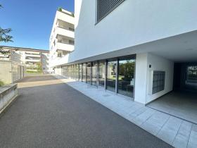 χώρος γραφείου προς ενοικίαση στο Küssnacht, Ελβετία