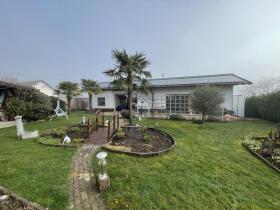 Einfamilienhaus zu verkaufen in Weiskirchen, Deutschland