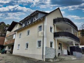 Többcsaládos eladó a  oldalon. Mainburg, Németország