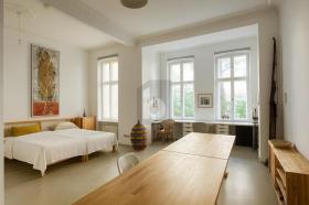 appartamento con terrazza in vendita a Berlino-Friedrichfelde, Germania