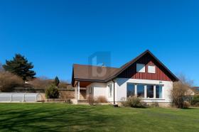 Vivienda unifamiliar en venta en Lucens, Suiza