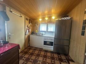 Bungalow for sale in Berlin-Neukölln, Germany