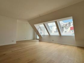 Dachgeschosswohnung zu verkaufen in Wien-Floridsdorf, Österreich Dachgeschosswohnung zu verkaufen in Wien-Floridsdorf, Österreich