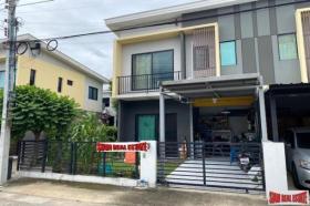 Townhouse for sale in Bangkok-Khlong Toei District, Thailand Townhouse for sale in Bangkok-Khlong Toei District, Thailand