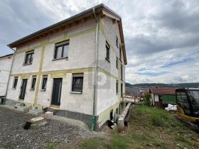 maison semi-jumelée en vente à Nagold-Emmingen, Allemagne maison semi-jumelée en vente à Nagold-Emmingen, Allemagne