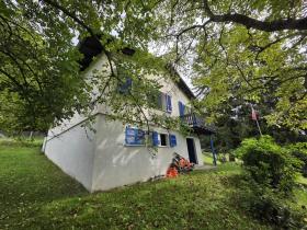 Casa de férias à venda em Sobrio, Suíça Casa de férias à venda em Sobrio, Suíça