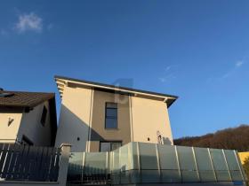 Enebolig til salgs i Purkersdorf, Austria