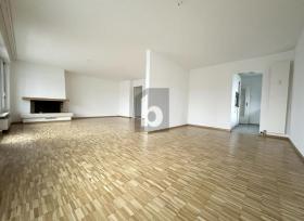 apartamento andar para alugar em Reinach, Suíça