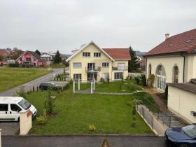 Квартира в аренду в Халлау, Швейцария Квартира в аренду в Халлау, Швейцария