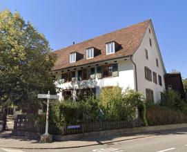 Tetőtéri lakás kiadó a  oldalon. Biel-Benken BL, Svájc