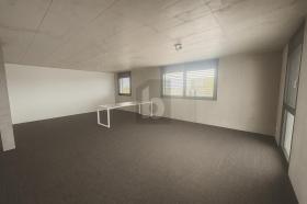 spazio ufficio in affitto a Saldi, Svizzera