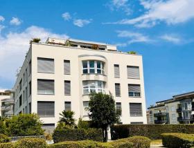 Офисное помещение для продажи в Ньон, Швейцария