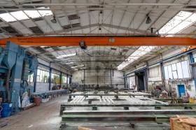 Hal te koop in Düsseldorf-Häfen, Germany