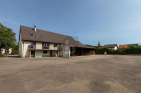 Aldeamento, Apartamento casa À venda em Lugnez, Suíça