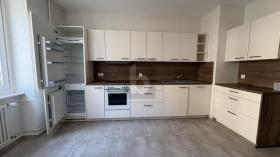 Floor Apartment For Rent in La Chaux-de-Fonds, Switzerland