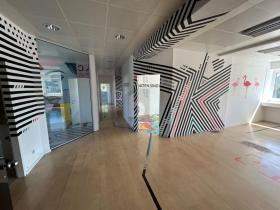 Ofis alanı Satılık 'de Salzburg-Leopoldskroner Moos, Avusturya