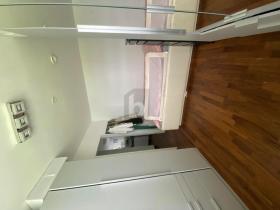 Apartamento térreo À venda em Innsbruck-Höttinger Au, Áustria Apartamento térreo À venda em Innsbruck-Höttinger Au, Áustria