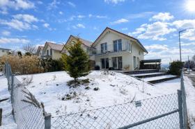 Dom w zabudowie bliźniaczej Na sprzedaż w Bäriswil, Szwajcaria