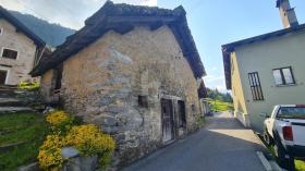 Vakantiehuis te koop in Sobrio, Zwitserland