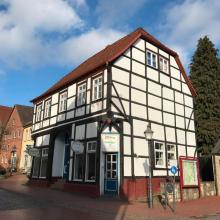 Immeuble d'habitation/ d'affaires À vendre à Bad Münder au Deister, Allemagne Immeuble d'habitation/ d'affaires À vendre à Bad Münder au Deister, Allemagne