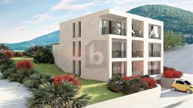 zemin apartman  Satılık 'de Tresa, İsviçre