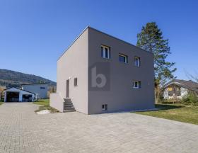 Vrijstaand huis te koop in Vicques, Zwitserland