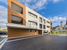 Gyakorlat Kiadó a  oldalon. Gelterkinden, Svájc