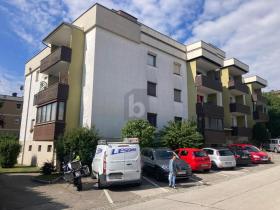 Квартира на первом этаже Продаётся в Санкт-Файт-ан-дер-Глан, Австрия