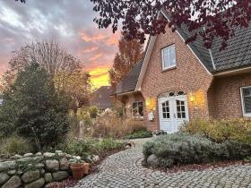 Einfamilienhaus Zu verkaufen in Bevern-Pinneberg, Deutschland Einfamilienhaus Zu verkaufen in Bevern-Pinneberg, Deutschland