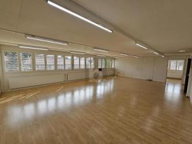 Espaço de escritório Para alugar em Regensdorf, Suíça
