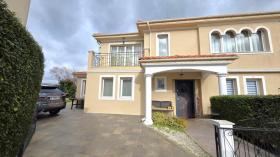 Villa For Sale in Rosen-Burgas, Bulgaria Villa For Sale in Rosen-Burgas, Bulgaria