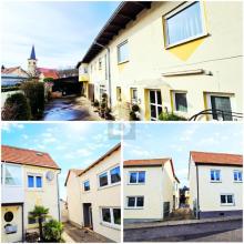 Farm house For Sale in Dittelsheim-Heßloch-Am Bahnhof, Germany