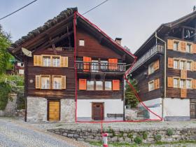 Casa de vacaciones En venta en Lavorgo, Suiza Casa de vacaciones En venta en Lavorgo, Suiza