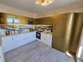 Plat te koop in Слънчев бряг-Burgas, Bulgarije