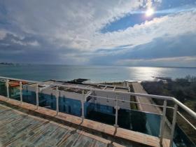 Attico In vendita a Corvo-Burgas, Bulgaria