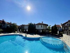 Moradia Apartamento À venda em Kozichino-Burgas, Bulgária Moradia Apartamento À venda em Kozichino-Burgas, Bulgária