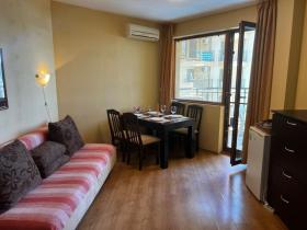 Apartment Zu verkaufen in Sonniger Strand-Burgas, Bulgarien Apartment Zu verkaufen in Sonniger Strand-Burgas, Bulgarien