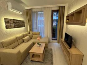 مسطحة للبيع في Слънчев бряг-Burgas, بلغاريا