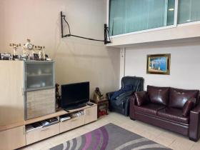 フラット 販売中 で 晴れた海辺-Burgas, ブルガリア