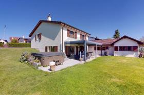 Vrijstaand huis te koop in Courgenay, Zwitserland