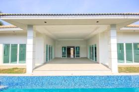 Villa In vendita a ประจวบคีรีขันธ์, Tailandia Villa In vendita a ประจวบคีรีขันธ์, Tailandia