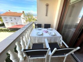 apartamento andar À venda em Malinska-Primorsko-goranska županija, Croácia apartamento andar À venda em Malinska-Primorsko-goranska županija, Croácia